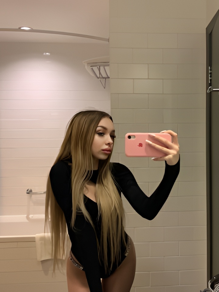 Рената привлекальеная девушка из Бузулука цена от 5000 руб