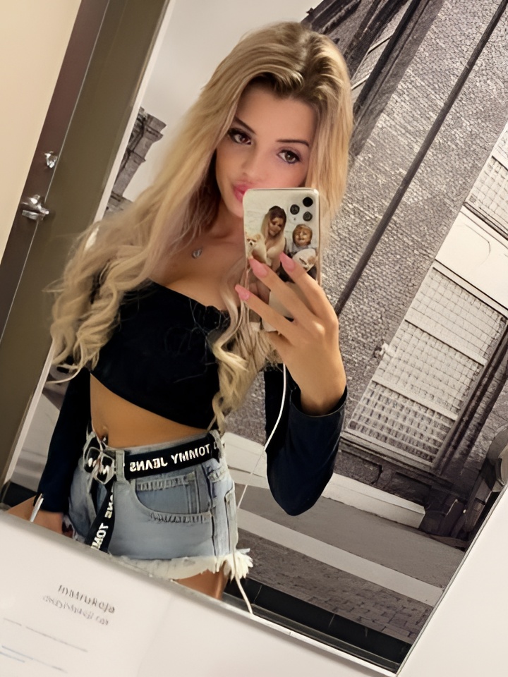 Роксана привлекальеная девушка из Бузулука цена от 2500 руб