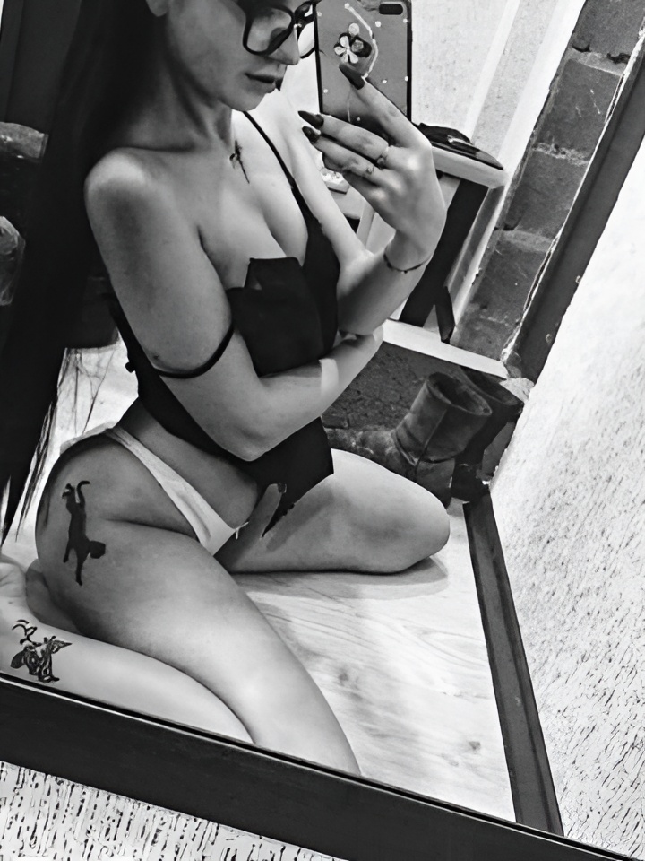 Устинья привлекальеная девушка из Бузулука цена от 4000 руб