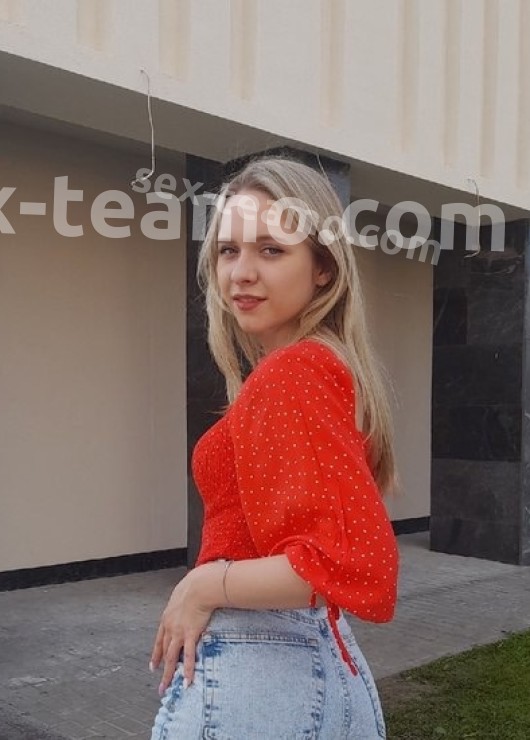 Юлия привлекательная девушка из Бузулука цена от 3000 руб