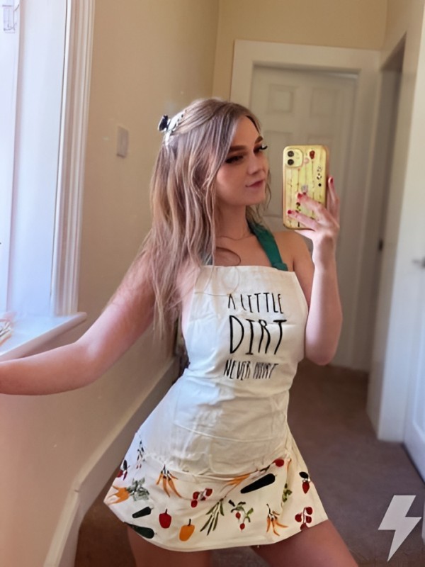 Софи привлекательная девушка из Бузулука цена от 1500 руб