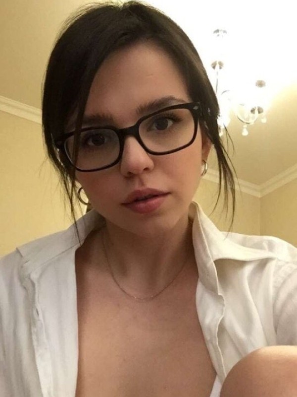 Олеся привлекательная девушка из Бузулука цена от 3000 руб