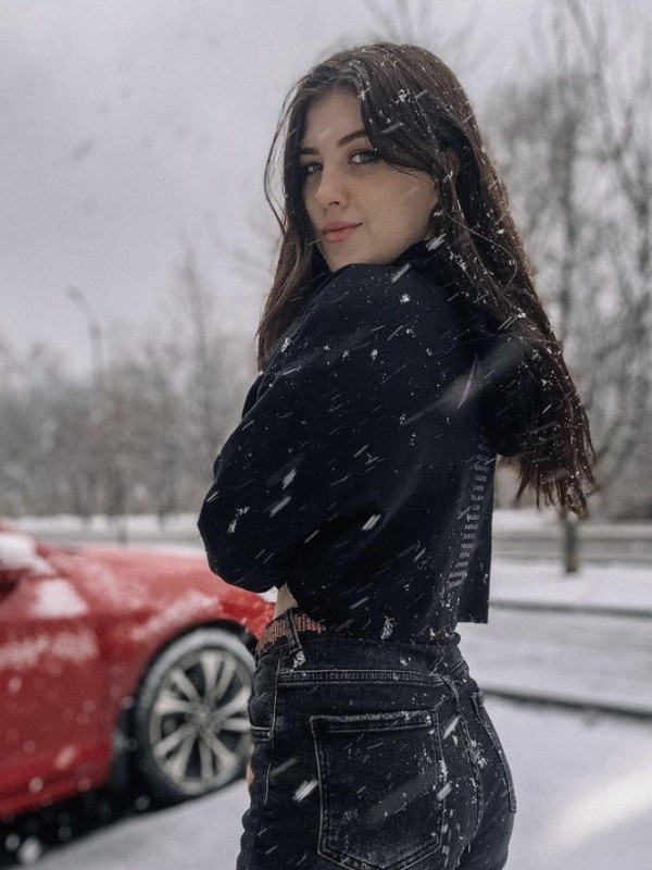 🎥 Таша привлекательная девушка из Бузулука цена от 8000 руб